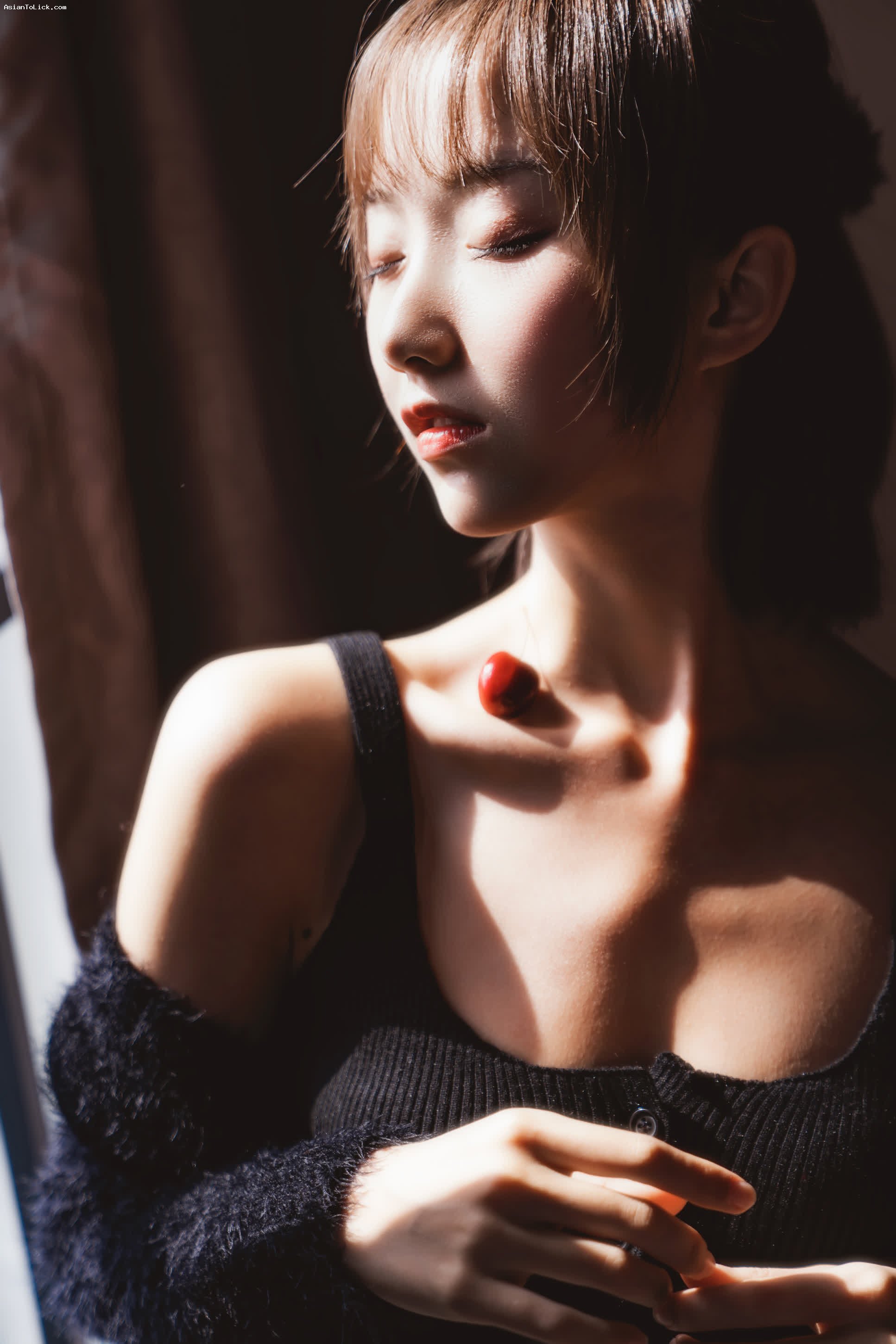 图库-木绵绵 OwO NO.052 黑丝私房2套 [83P]